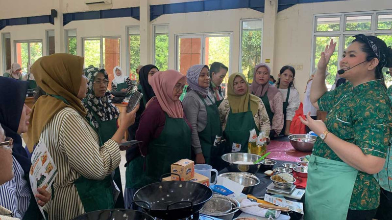 Apical Trains North Jakarta MSMEs to Improve Production Efficiency