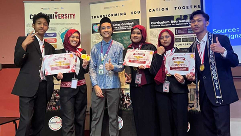 The Students of Anthropology Got Palm Oil Waste Innovation to be Battery in The Global Youth Innovation Summit