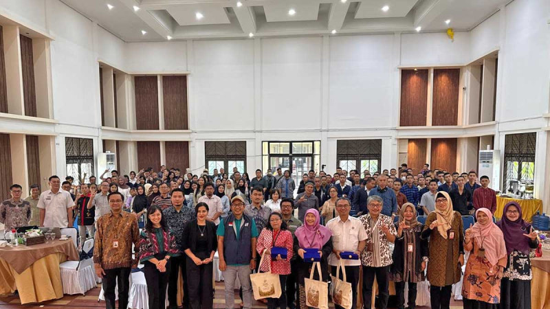 Sustainable Landscapes in West Kalimantan Link Forests, Tembawang and Palm Oil