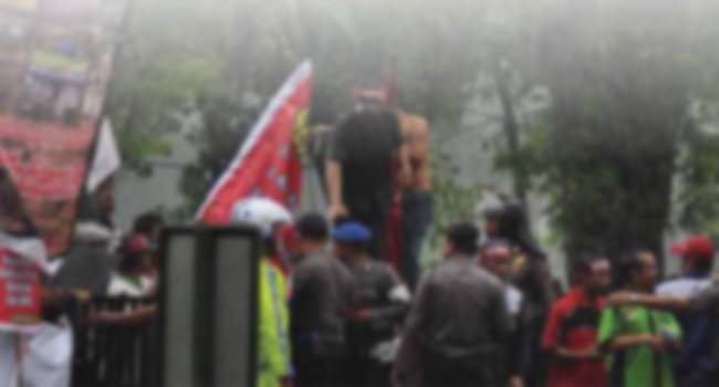 Lie Triggers the Conflict between Palm Oil Company and the Farmers 