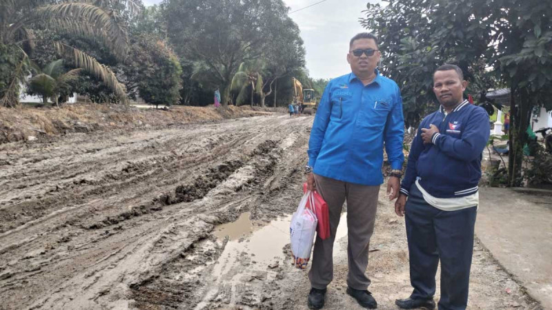 Many Ways in Villages of Kampar Gets Broken: Chairman of KNPI Riau: Many Palm Oil Companies Operate