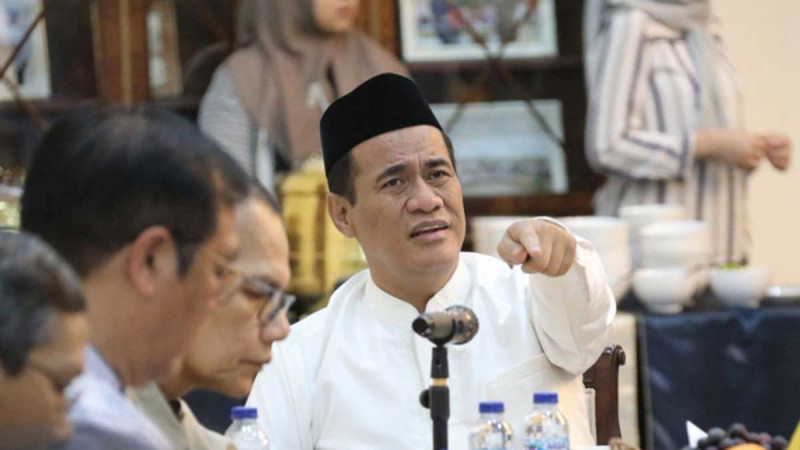 Minister Amran Finalizes Sugar Self-Sufficiency and Palm Oil Downstream Strategies in Weekend Marathon Meeting