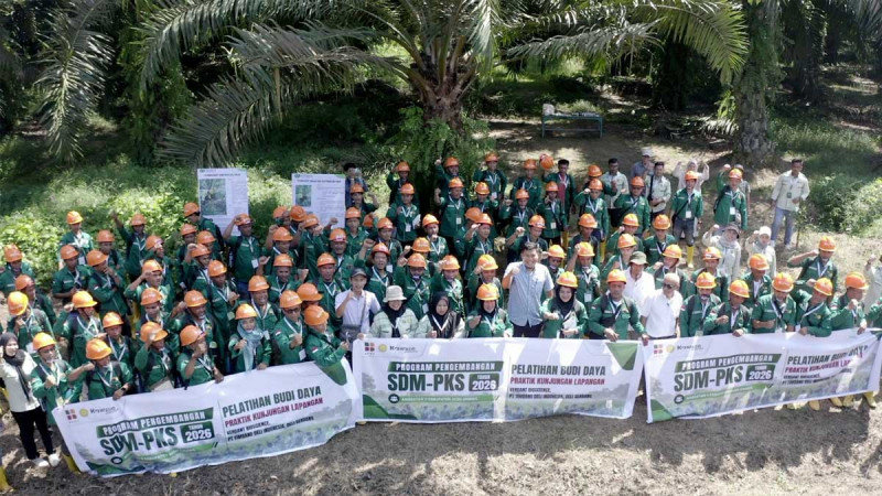 BPDP, Directorate General of Plantations, and KEI Strengthen Aceh Smallholders' Skills Through Field Training in North Sumatra