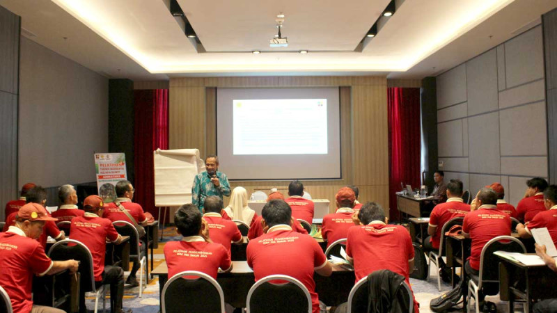 BPDP, Directorate General of Plantations, and PT CWE Train Palm Oil Farmers to Boost Plantation Productivity in South Bengkulu