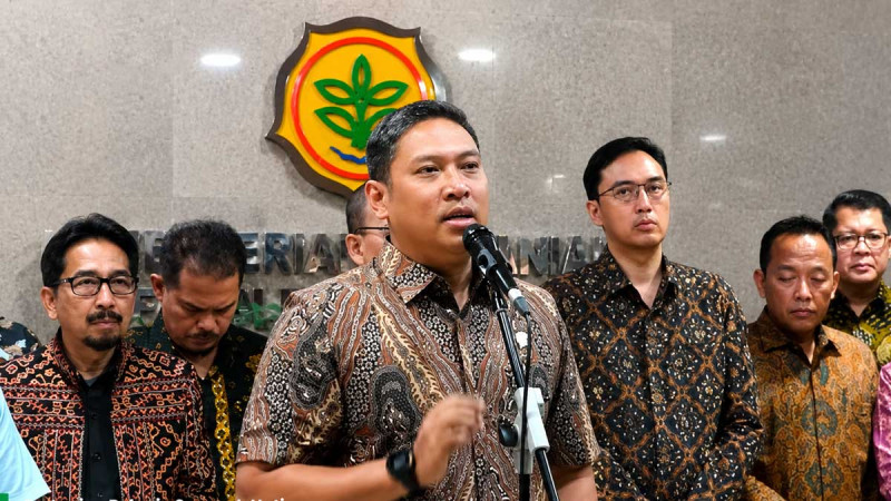 Indonesia Warns Palm Oil Mills over Fresh Fruit Bunch Purchases below Benchmark Prices