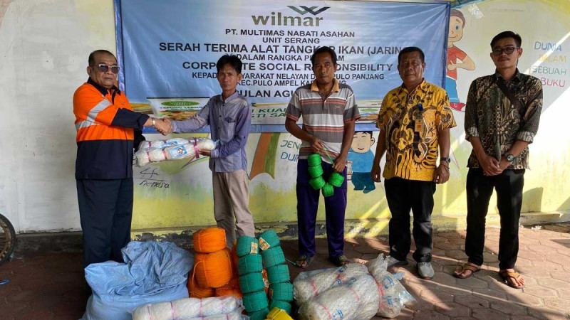 Wilmar Strengthens Coastal Livelihoods Through Support for Local Fishermen in Banten