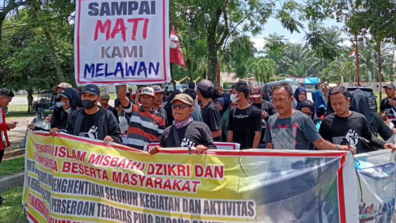 People of Pulo Padang: The Mill May Pollute Environment