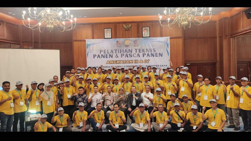 Focus on Developing Palm Oil HR, PFMA Was in Cooperation with General Directorate of Plantation and PT CWE to Deliver Harvest and Post-Harvest Technical Training