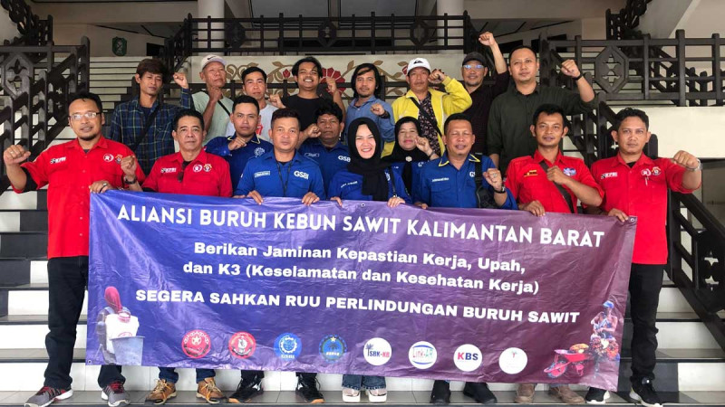 Palm Oil Workers in West Kalimantan Demand Change, From Plantations to the Council Building