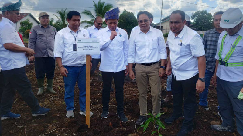 Gapki Kalbar Reminded to Support Forest Fire Control: Minister Hanif Emphasizes the Importance of Corporate Commitment