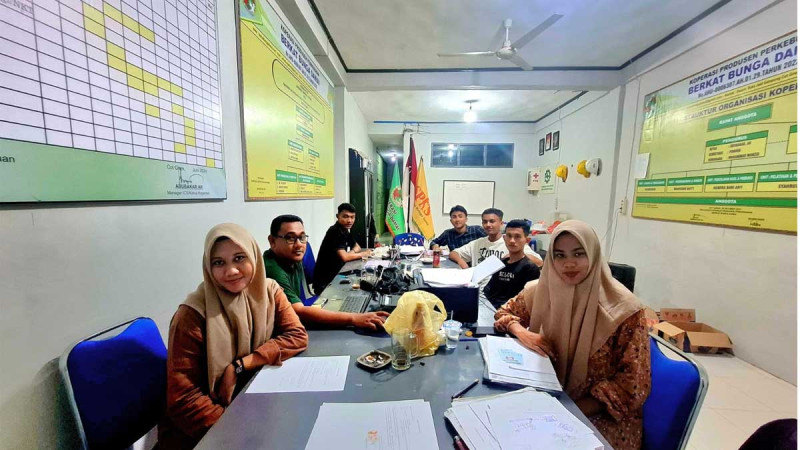 Palm Oil Farmers' Union Helps 40 Students Secure Education Scholarships