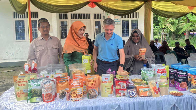 Widya Erti Indonesia in Collaboration with Unilever: Encourage Sustainable Agriculture