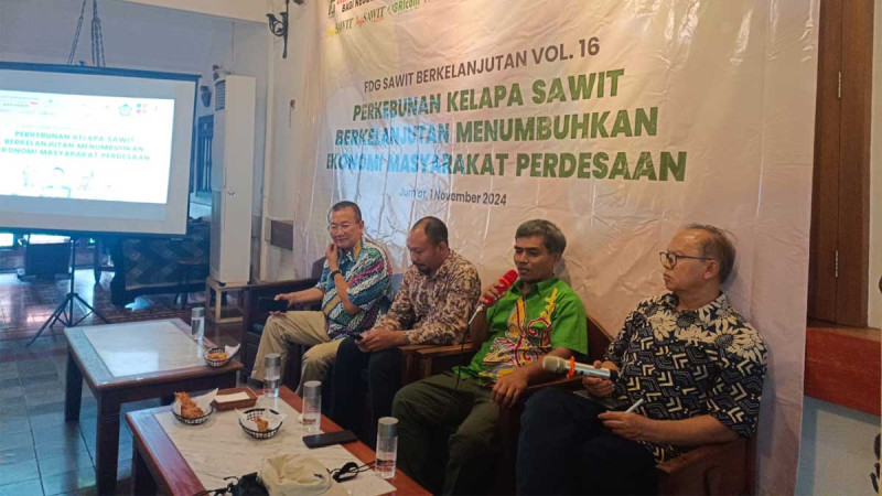 Palm Oil Sector Drives Economic Growth in Indonesia’s Remote Regions**