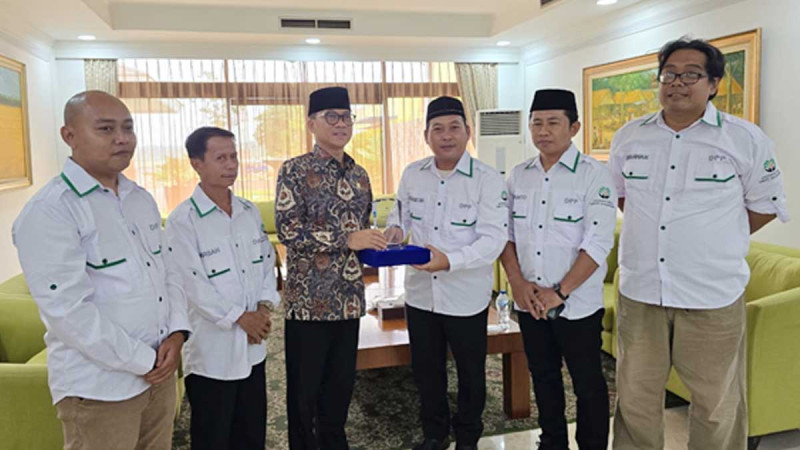 Ministry of Villages and ADeSI Collaborate to Empower Palm Oil Villages