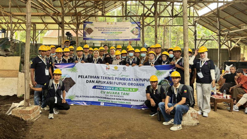 BPDP and Directorate General of Plantations Train 167 Smallholders in Organic Fertilizer Production